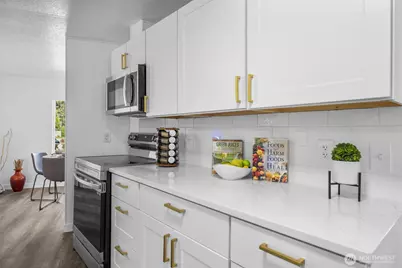 225 NE Ernst Street #49, Oak Harbor, WA 98277 - Photo 13