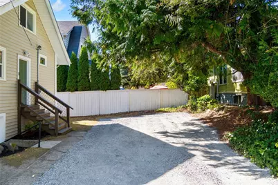 256 NE 50th Street, Seattle, WA 98105 - Photo 5