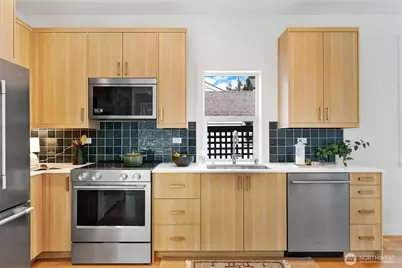 8732 13th Avenue NW, Seattle, WA 98117 - Photo 9
