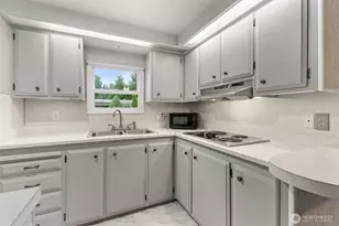 930 Trosper Road SW, Tumwater, WA 98512 - Photo 13