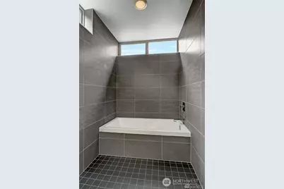 6546 24th Avenue NW, Seattle, WA 98117 - Photo 13