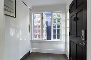 125 NE 52nd St, Seattle, WA 98105 - Photo 3