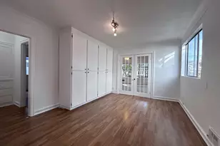 125 NE 52nd St, Seattle, WA 98105 - Photo 9