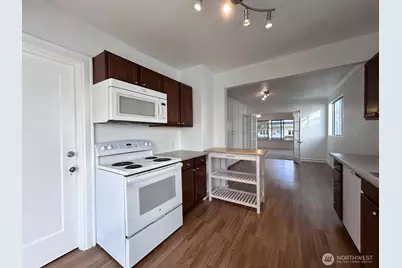 125 NE 52nd Street, Seattle, WA 98105 - Photo 15