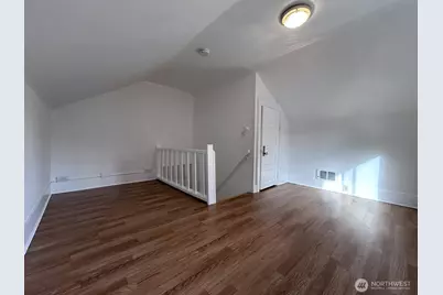 125 NE 52nd Street, Seattle, WA 98105 - Photo 27