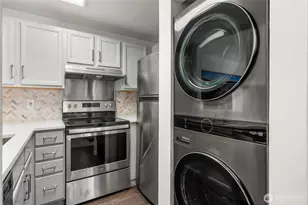 1153 N 198th St, Shoreline, WA 98133 - Photo 11