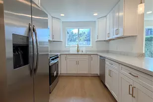 209 E 65th St, Tacoma, WA 98404 - Photo 9
