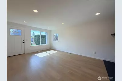 209 E 65th Street, Tacoma, WA 98404 - Photo 5