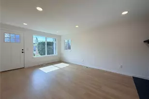 209 E 65th St, Tacoma, WA 98404 - Photo 5