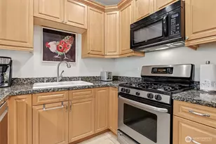 1854 NW 195th St, Shoreline, WA 98177 - Photo 13