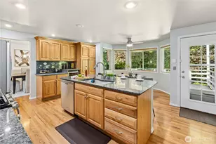 18225 154th Pl SE, Renton, WA 98058 - Photo 11