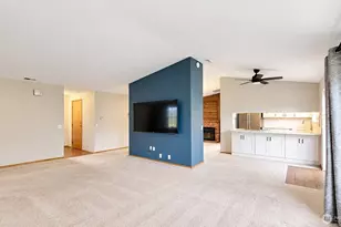 11945 SE 260th Pl, Kent, WA 98030 - Photo 3
