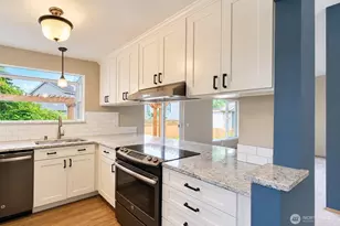 11945 SE 260th Pl, Kent, WA 98030 - Photo 7