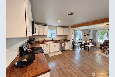 403 Main Street, Oroville, WA 98844 - Photo 7