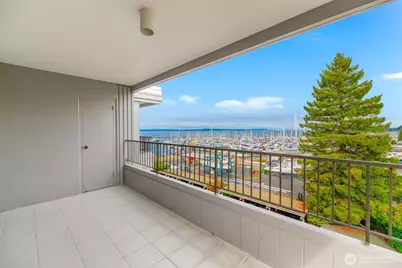 6535 Seaview Avenue NW #711B, Seattle, WA 98117 - Photo 9