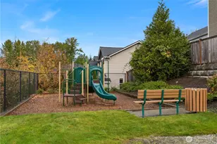 8240 NE 196th St, Kenmore, WA 98028 - Photo 31