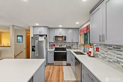 218 S 317th Place, Federal Way, WA 98003 - Photo 9