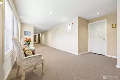 3935 226th Place SE #207, Issaquah, WA 98029 - Photo 3
