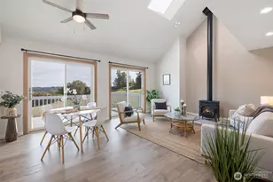 1330 Winston Dr, Freeland, WA 98249 - Photo 5