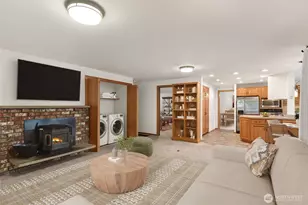 806 Comanche Dr, Mount Vernon, WA 98273 - Photo 11