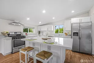 15425 SE 11th St, Bellevue, WA 98007 - Photo 3