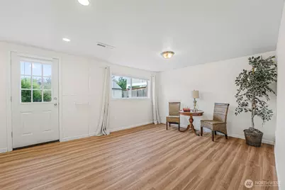 15425 SE 11th Street, Bellevue, WA 98007 - Photo 11