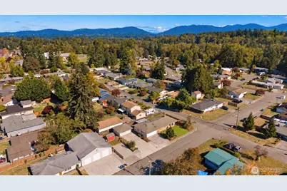 12820 SE 172nd Street, Renton, WA 98058 - Photo 37