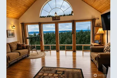 1028 Circle Drive, Camano Island, WA 98282 - Photo 3