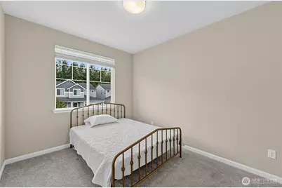 12911 Emerald Ridge Boulevard E, Puyallup, WA 98374 - Photo 17