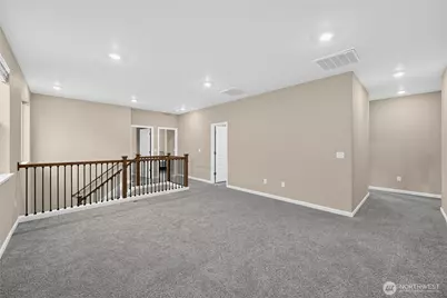 12911 Emerald Ridge Boulevard E, Puyallup, WA 98374 - Photo 11