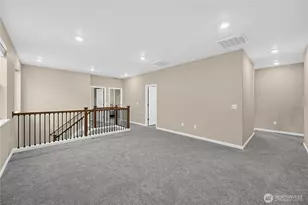 12911 Emerald Ridge Blvd E, Puyallup, WA 98374 - Photo 11