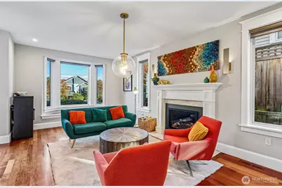 7725 16th Avenue NE, Seattle, WA 98115 - Photo 3