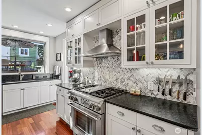 7725 16th Avenue NE, Seattle, WA 98115 - Photo 11