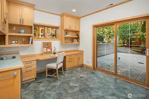 12750 NE 35th Pl, Bellevue, WA 98005 - Photo 23