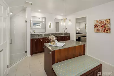 12750 NE 35th Place, Bellevue, WA 98005 - Photo 17