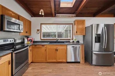 22850 Sundown Ridge Lane NW, Poulsbo, WA 98370 - Photo 9
