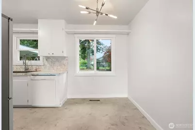 320 Y Street SW, Tumwater, WA 98501 - Photo 11