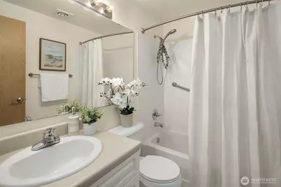 23339 Cedar Way #A-204, Mountlake Terrace, WA 98043 - Photo 17