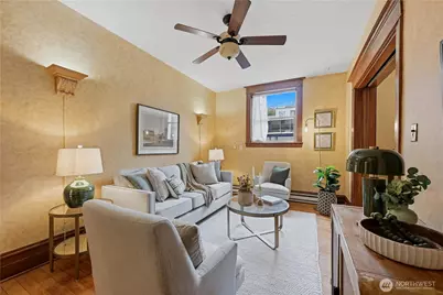 7 Harrison Street #2, Seattle, WA 98109 - Photo 5