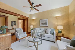 7 Harrison St, Seattle, WA 98109 - Photo 3