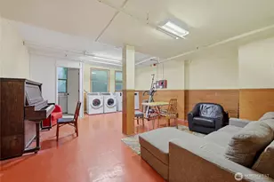 7 Harrison St, Seattle, WA 98109 - Photo 15