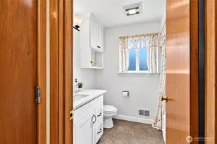 2702 N Winnifred St, Tacoma, WA 98407 - Photo 25