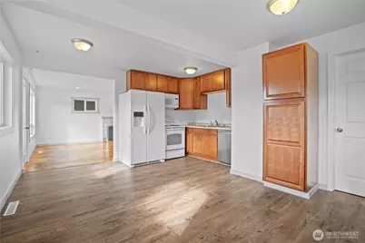 9015 Forest Ave SW, Lakewood, WA 98498 - Photo 7