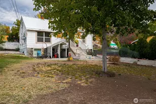 26 W Cherry Ave, Omak, WA 98841 - Photo 19