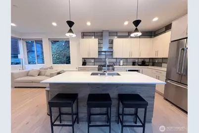 2617 3rd Avenue W, Seattle, WA 98119 - Photo 7