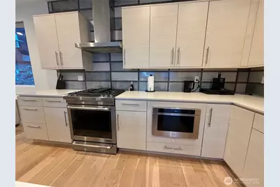 2617 3rd Avenue W, Seattle, WA 98119 - Photo 11