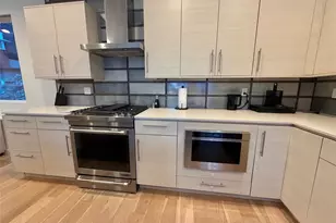 2617 3rd Ave W, Seattle, WA 98119 - Photo 11