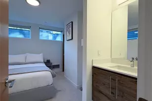 2617 3rd Ave W, Seattle, WA 98119 - Photo 15