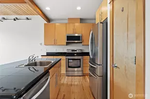 2520 Jefferson Ave, Tacoma, WA 98402 - Photo 9