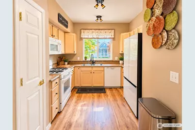 31900 104th Avenue SE #E206, Auburn, WA 98092 - Photo 11
